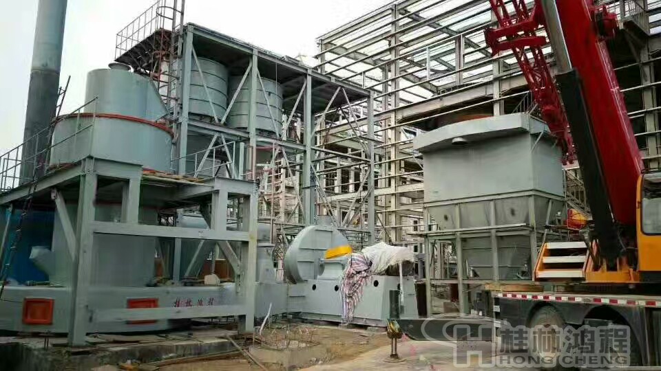 桂林鴻程磨粉機安裝團隊安裝磨粉機風機 除塵設(shè)備 收塵系統(tǒng)