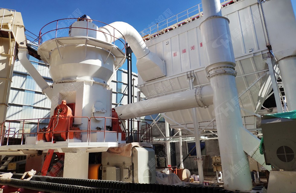 年產15萬噸立磨礦粉機山西客戶現場hlm1700立磨 年產15萬噸立磨礦粉機山西客戶現場hlm1700立磨