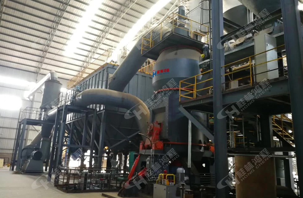 HLM1900碗式中速磨煤機山西某煤力電廠客戶生產線現場 HLM1900碗式中速磨煤機山西某煤力電廠客戶生產線現場