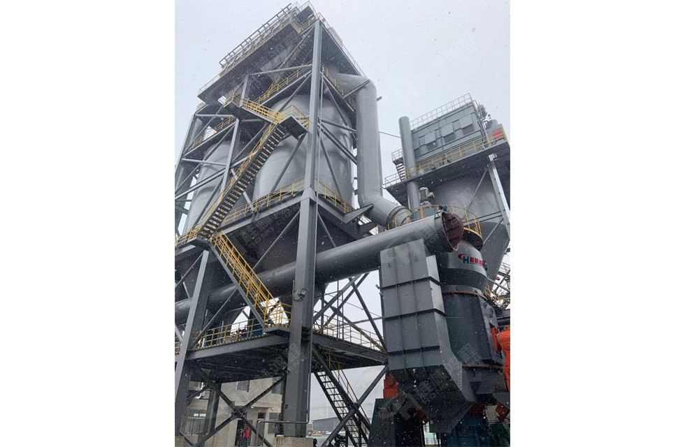 甘肅HLM2400煤粉立式磨200目D93項目冬日運行圖 甘肅HLM2400煤粉立式磨200目D93項目冬日運行圖